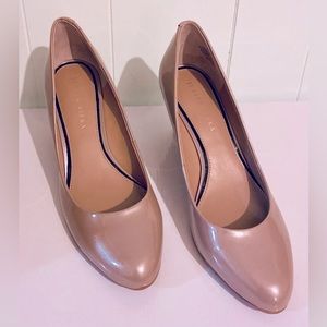 Judith Ripka Champagne Patent Leather Nicole Wedge Pumps Size 9 1/2
